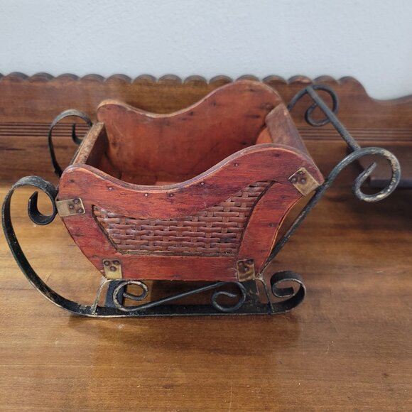 Wood, Wicker and Metal Vintage Sleigh Rustic Christmas Table Decoration